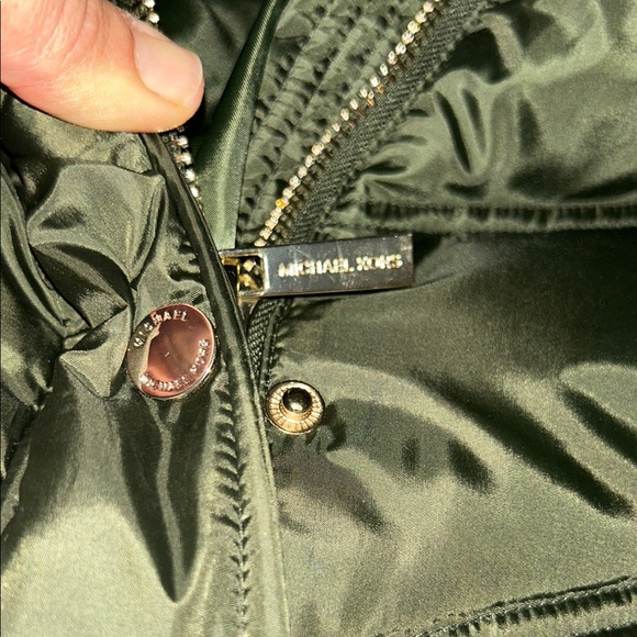 MK Women's Olive Puffer Jacket large - Picture 5 of 9